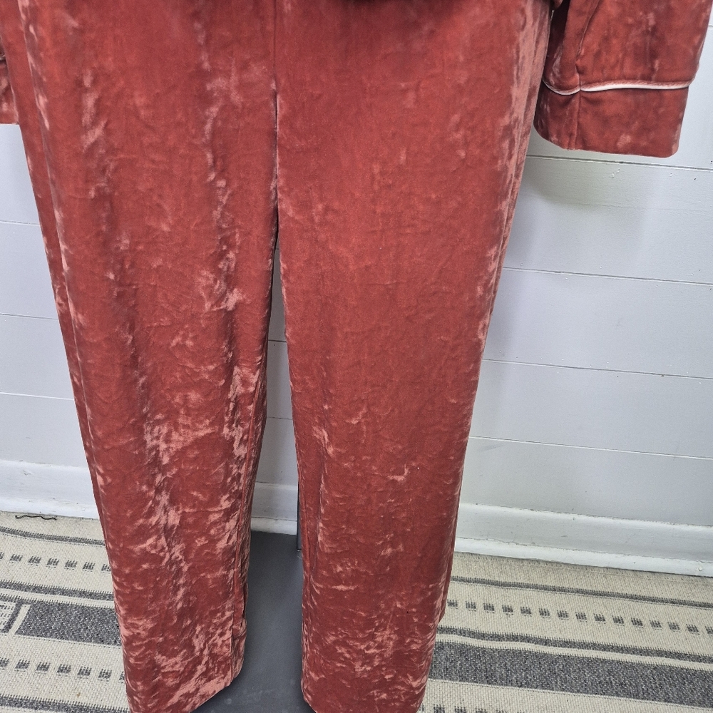 Aerie Crushed Velvet Pink Pajama Set Size XL - Picture 4 of 16